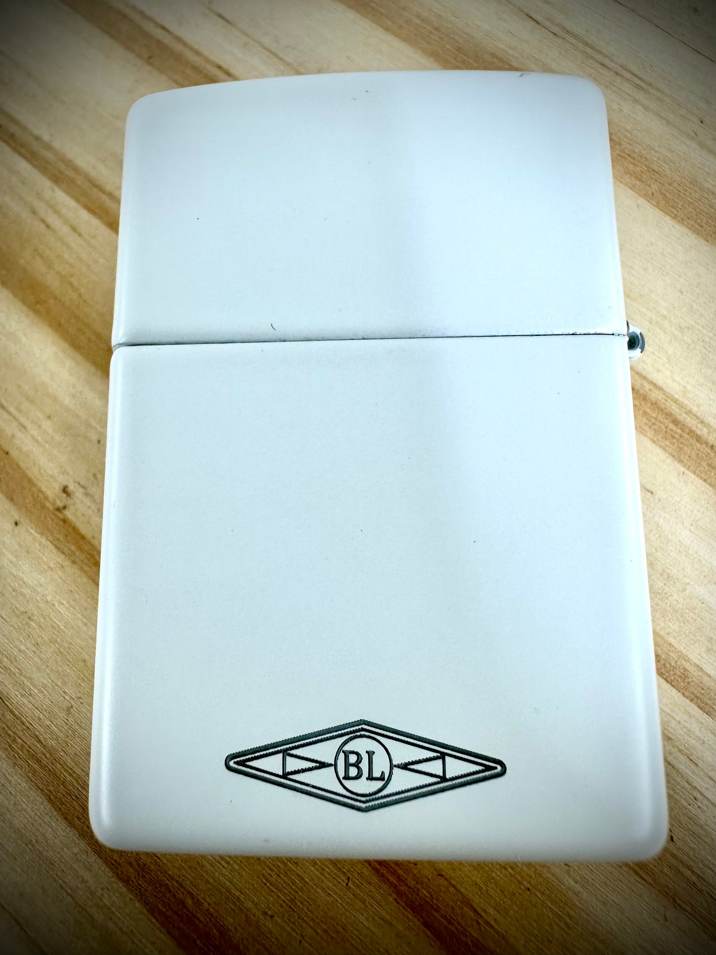 Zippo Lighter - Wolves - White