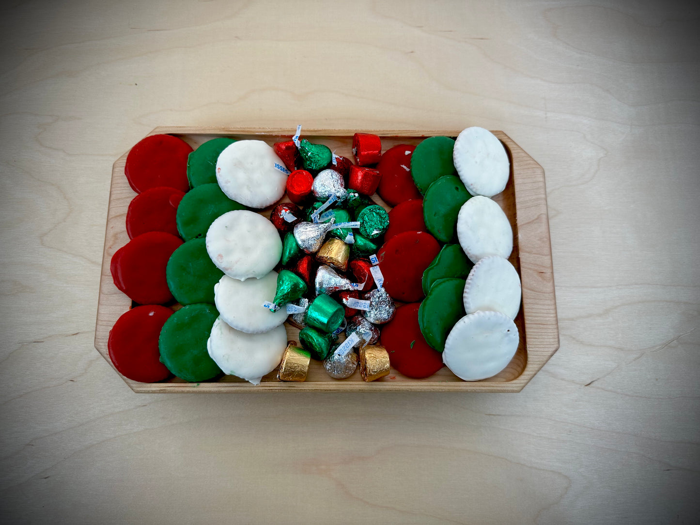 Grinch Christmas Serving Tray Example