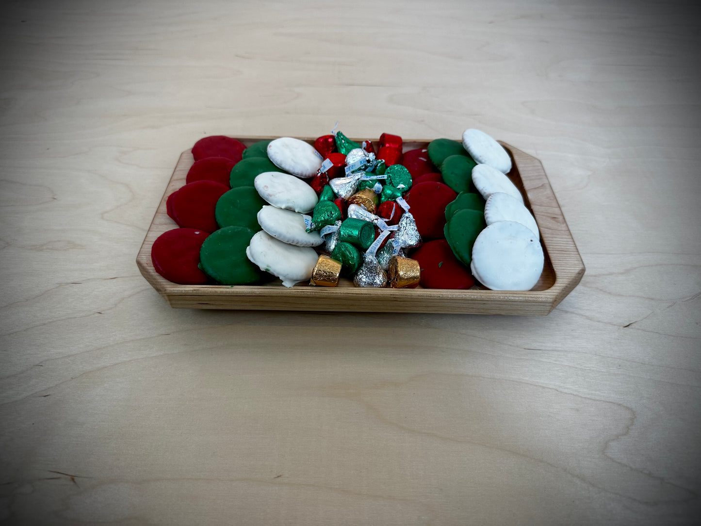 Grinch Christmas Serving Tray Example