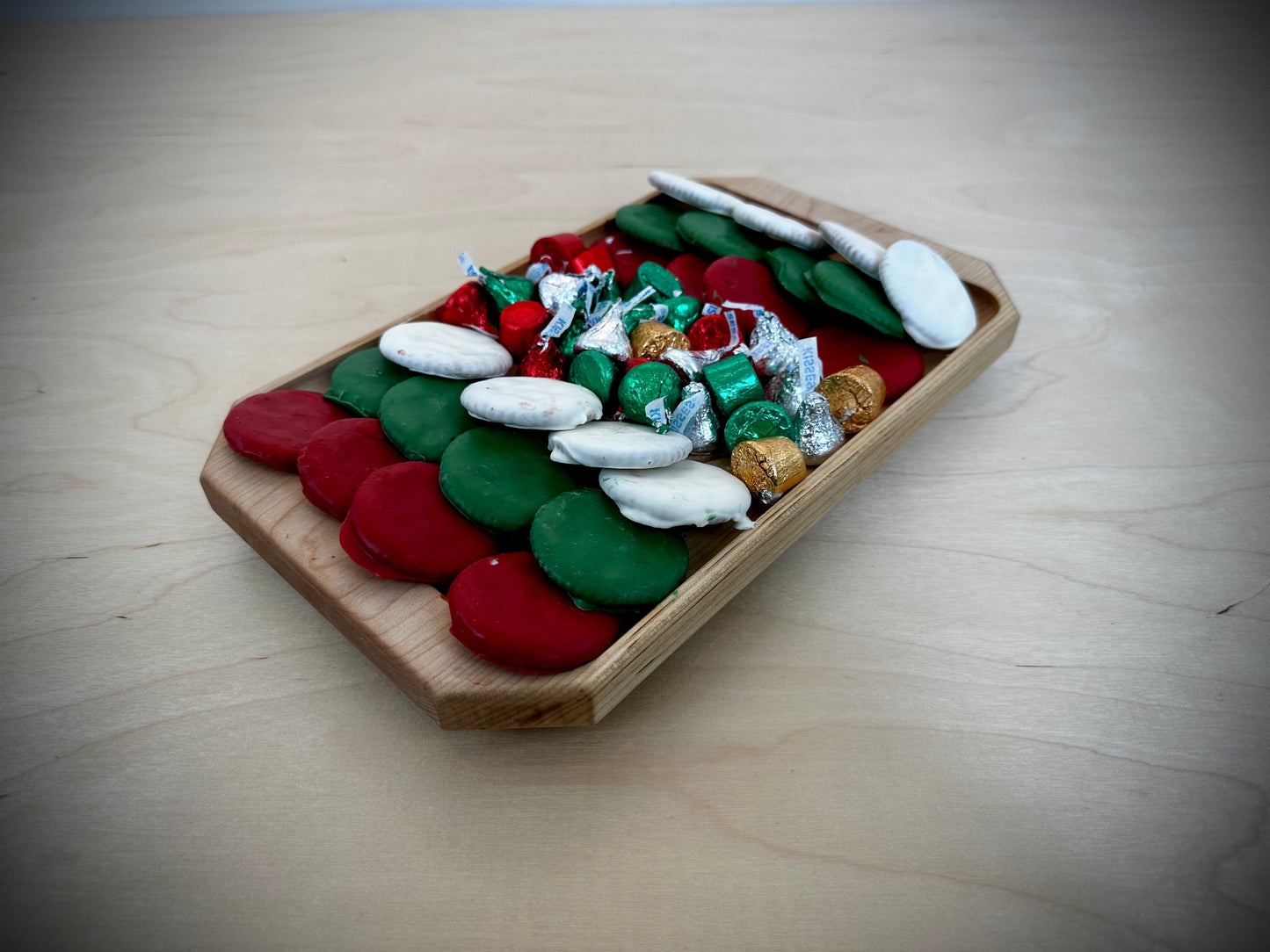 Grinch Christmas Serving Tray Example