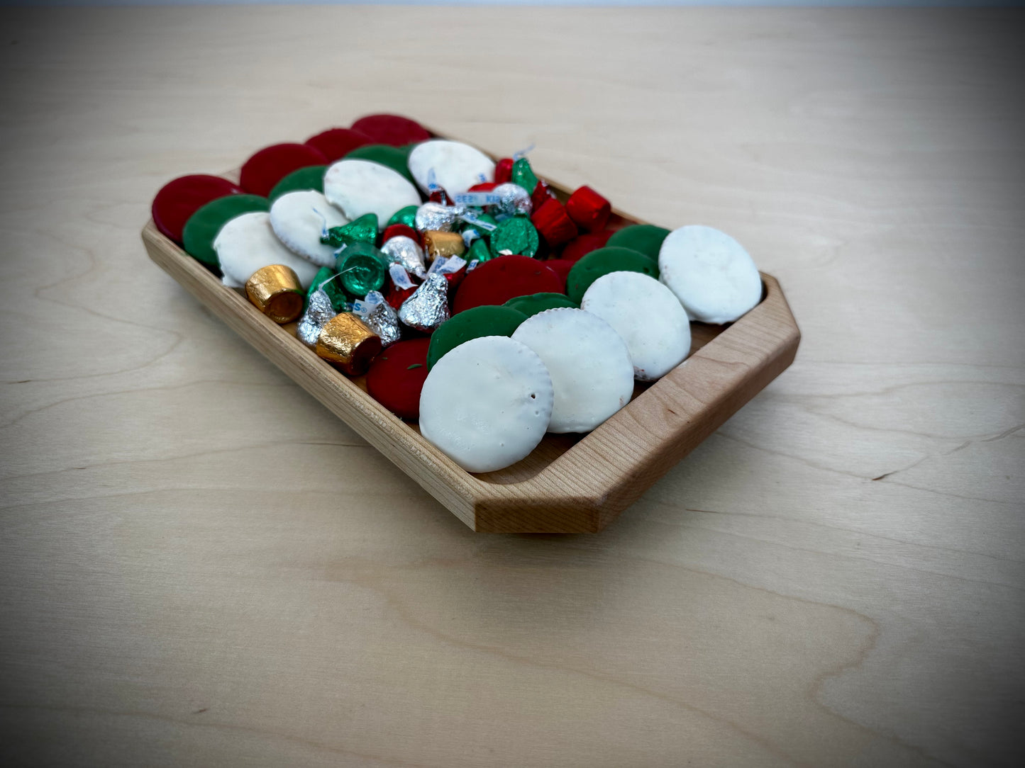 Grinch Christmas Serving Tray Example