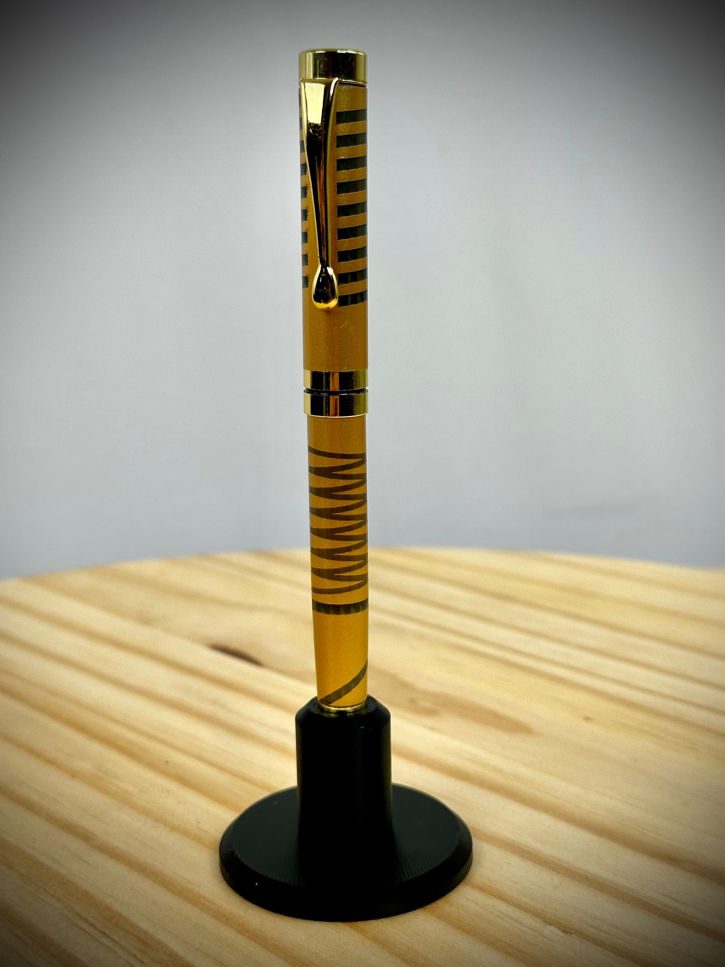 Beiluner - Gold Pen with Stripes