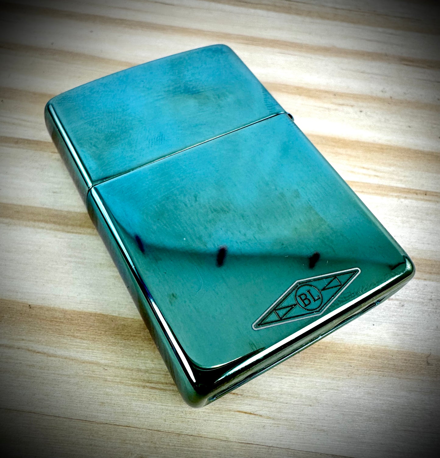 Zippo Lighter - 5 Pheasents - Polish Chameleon Green