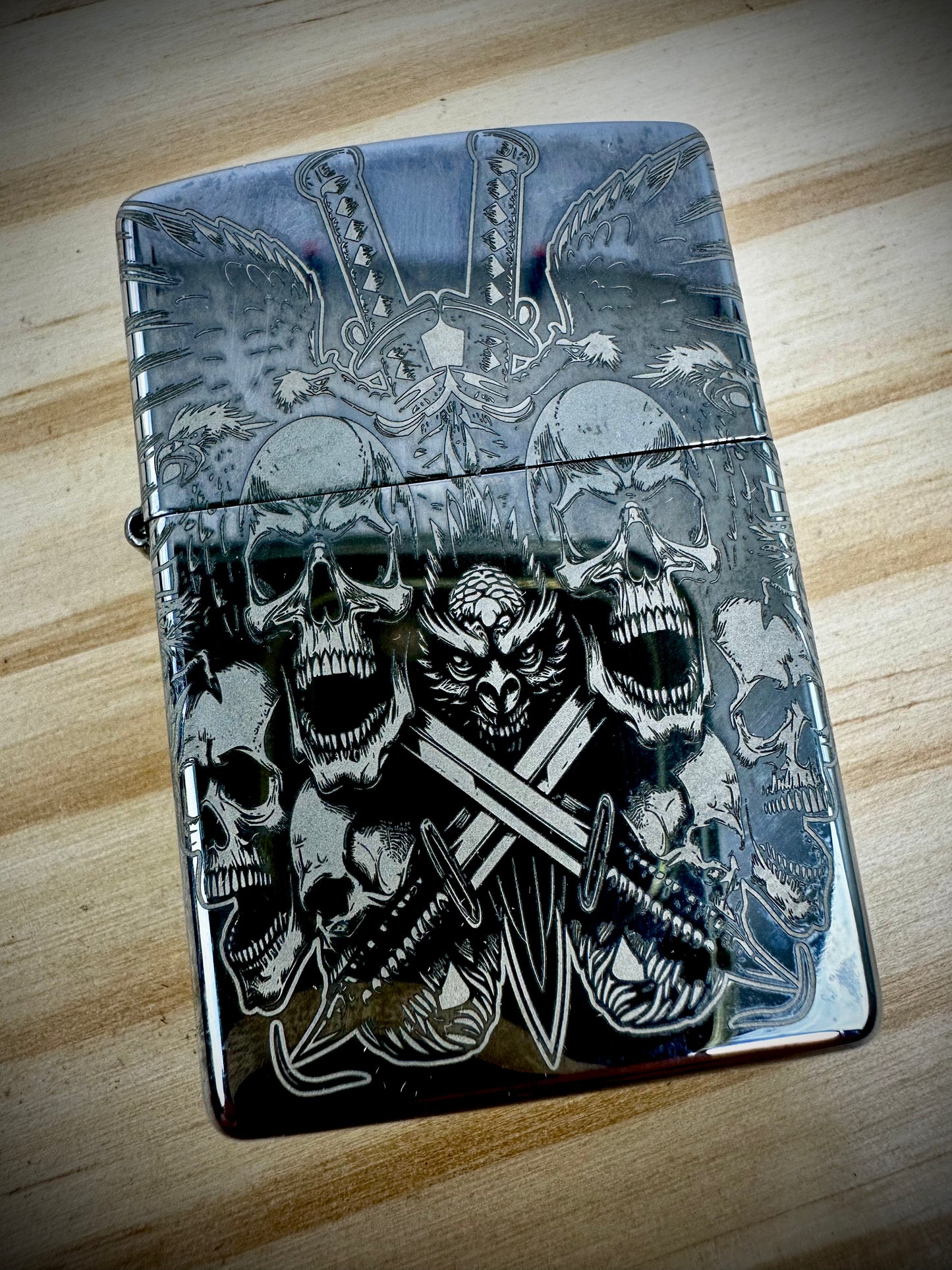 Zippo Lighter - Skulls Swords - Chrome